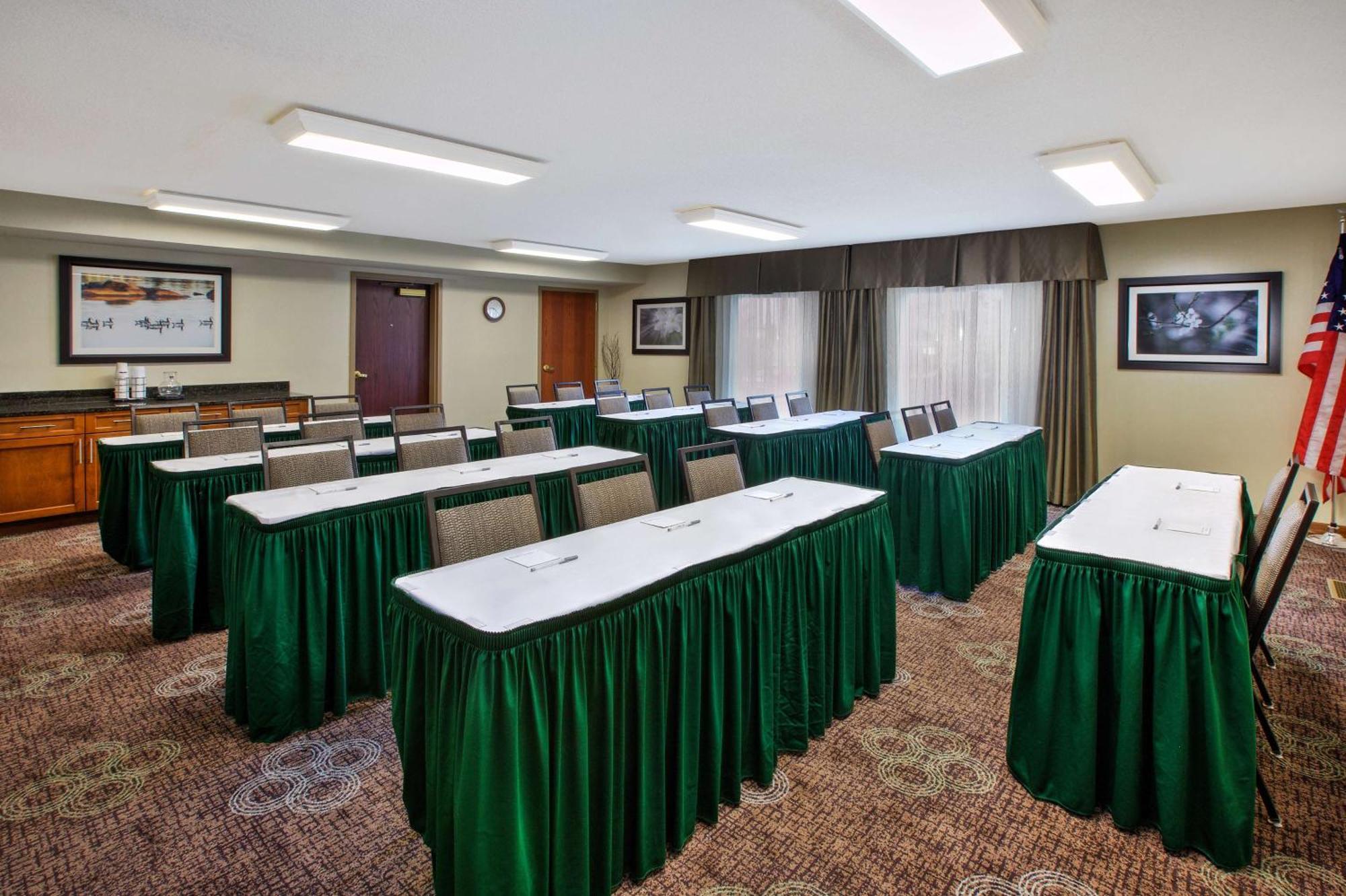 Hampton Inn Gaylord Ngoại thất bức ảnh